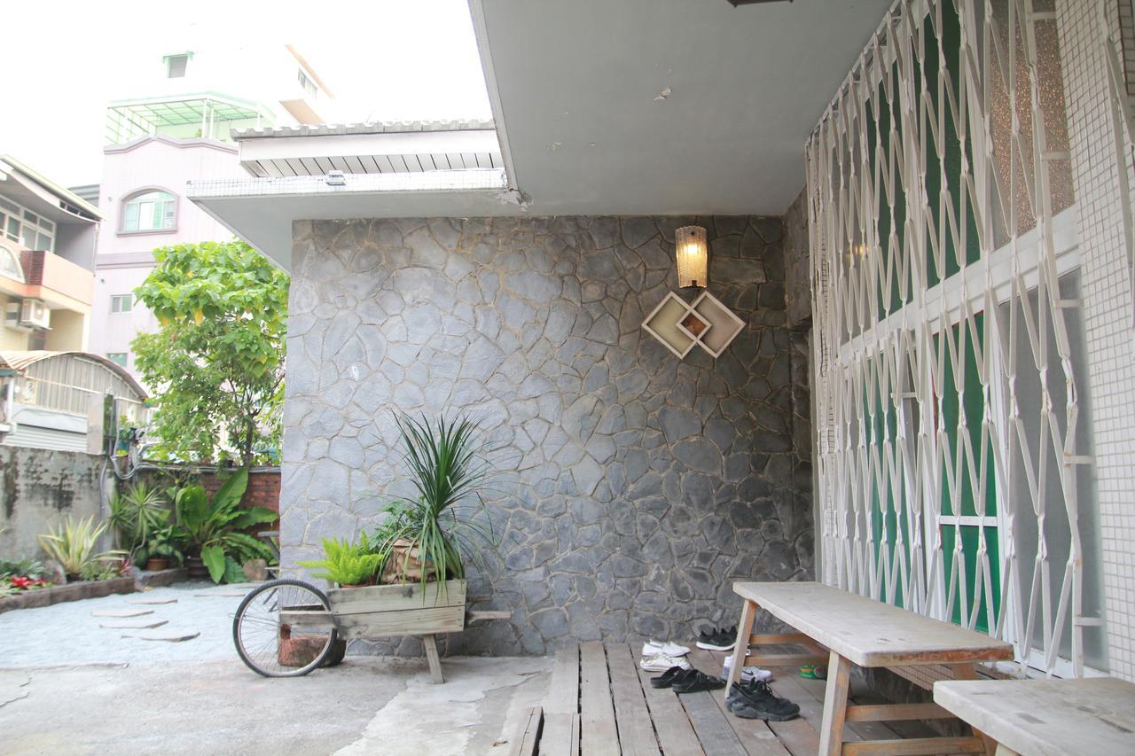 Tainan Macarthur Homestay Exterior foto