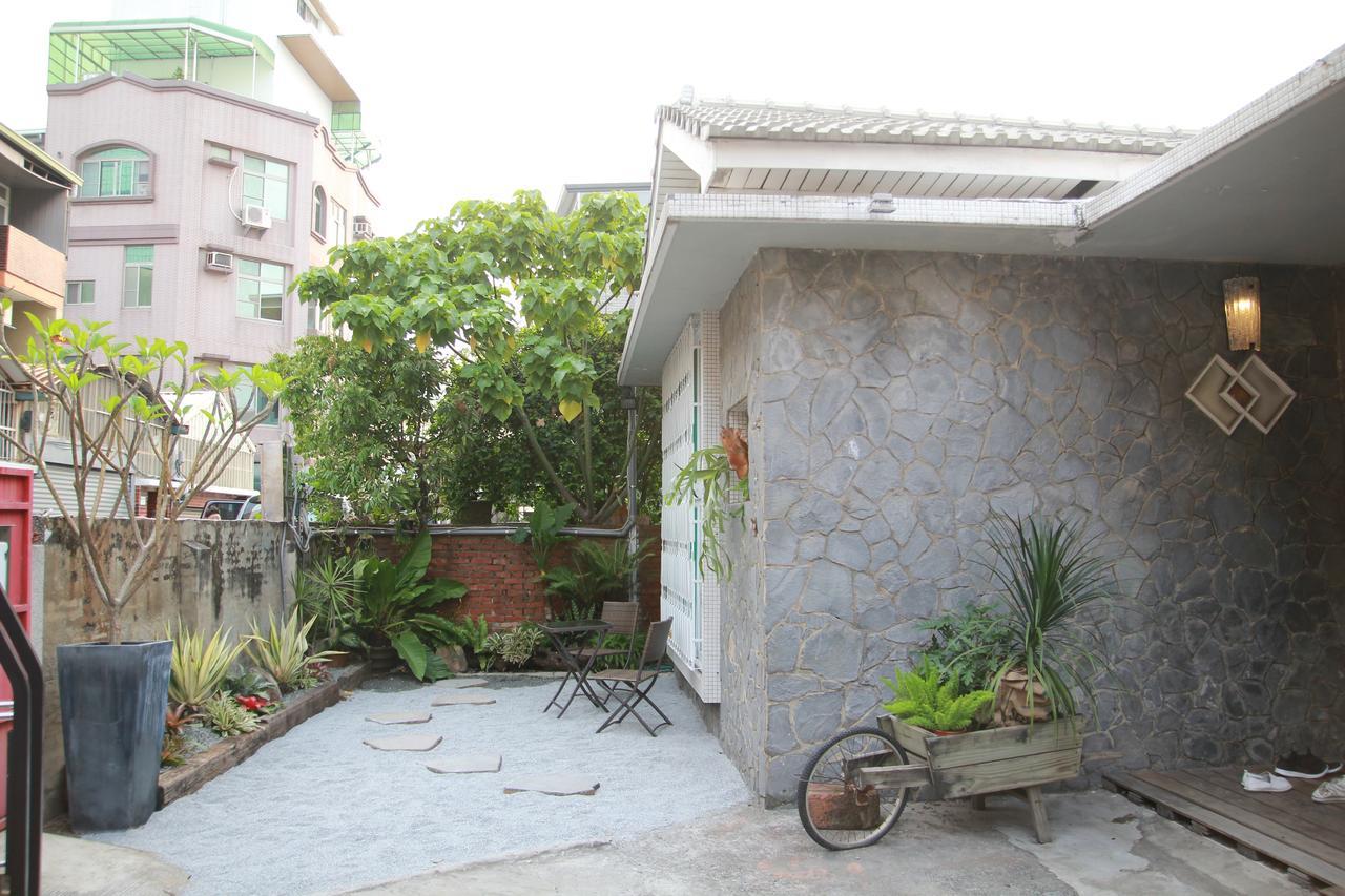 Tainan Macarthur Homestay Exterior foto